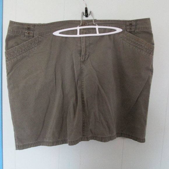 Encore Skorts - Picture 1 of 4